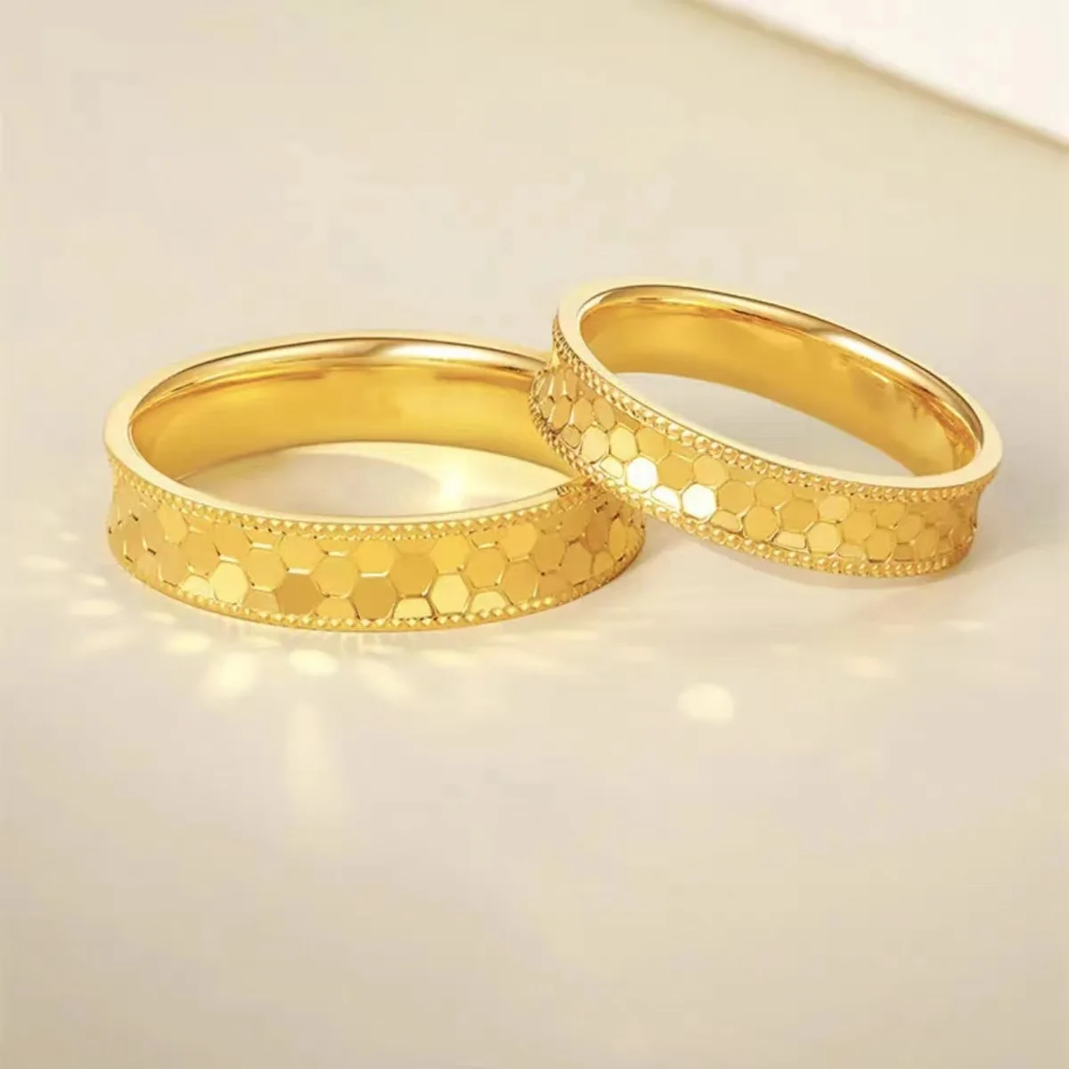 Bague en accent d'abeille en o - Men'S Accessories Dubai avis et prix